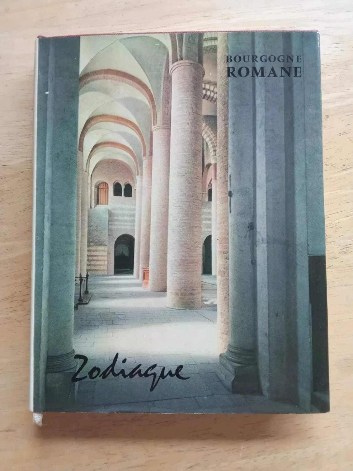 Bourgogne Romane, de Jean Baudry (dir.)